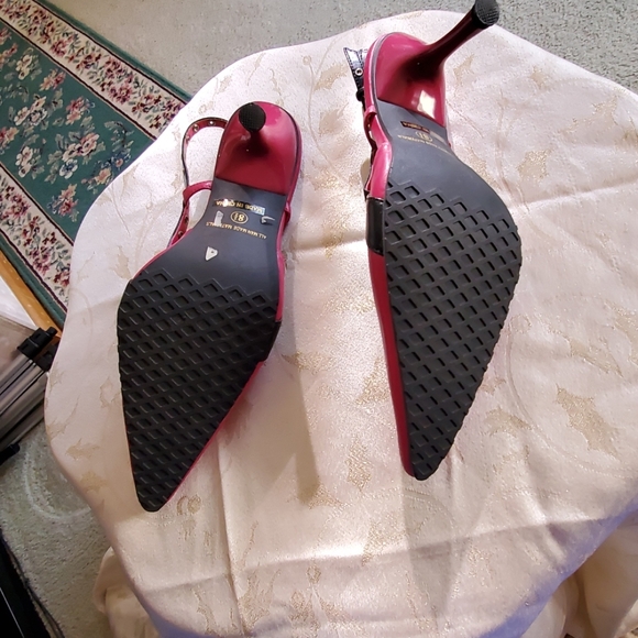 Pink heels - Picture 3 of 5